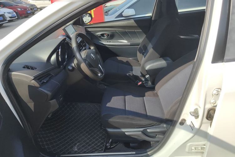 Used Toyota YARiS L Zhi Xuan 2015 1.5E Automatic Charm Edition