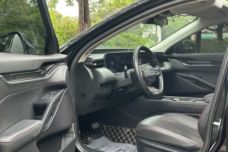 Used Ford Mondeo 2023 EcoBoost 180 Luxury Model
