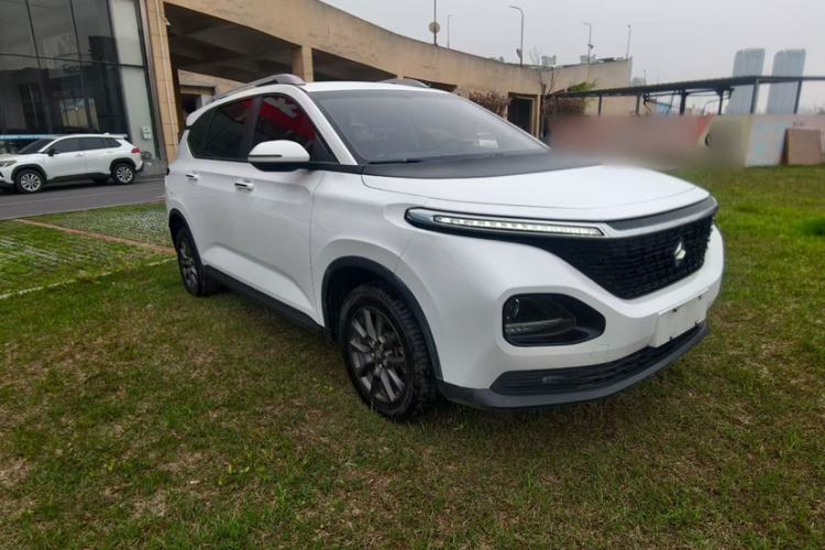 Used Baojun RM-5 2019 1.5L Manual Elite Edition with 24-hour Online Service 5 Seats Exterior 5