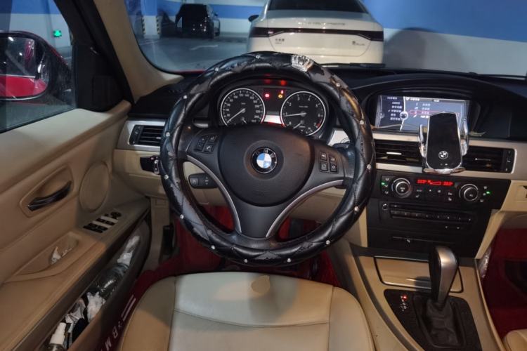 Used BMW 3 Series 2010 320i Luxury Model
