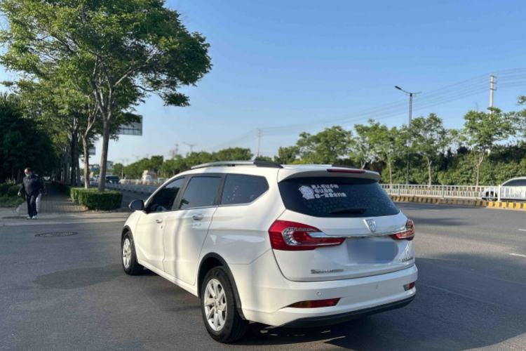 Used Baojun 310W 2017 1.5L Manual Fashion Model China V
