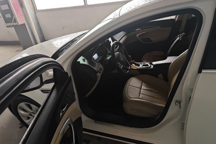 Used Buick Regal 2015 2.0L Elite Fashion Edition Driver Seat