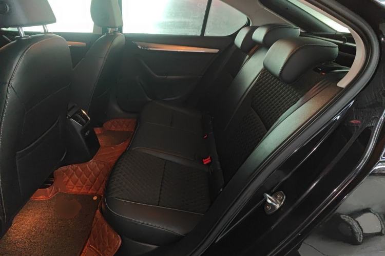 Used Skoda Octavia 2018 1.6L Automatic Luxury Edition
