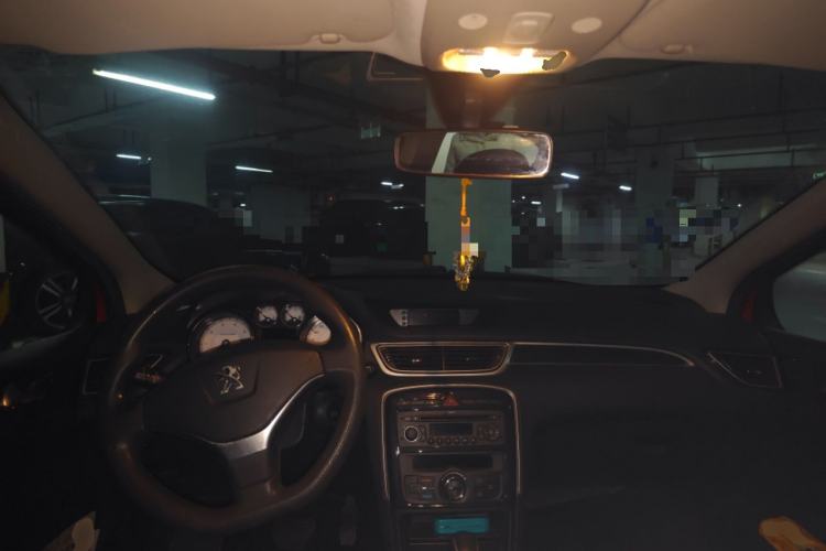 Used Peugeot 308 2012 1.6L Automatic Fashion Edition Center Console