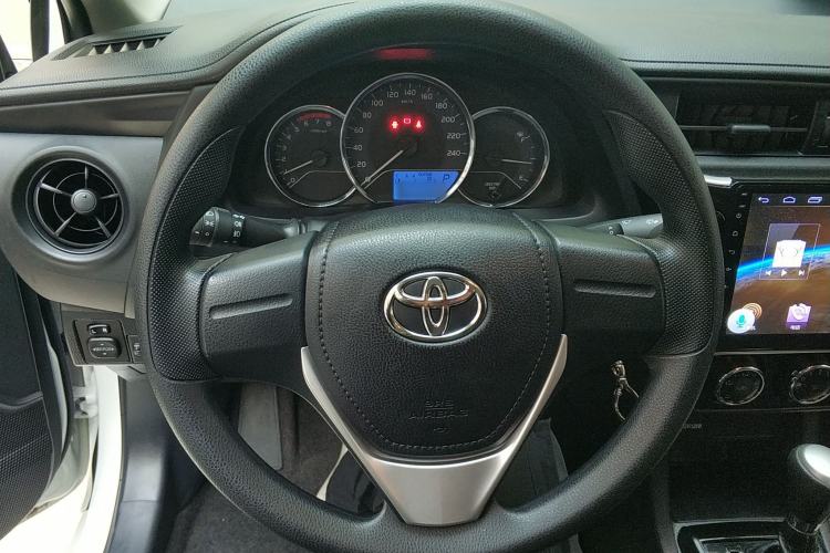 Used Toyota Levin 2017 Revised Version 185T CVT New Sharp Edition China V Standard
