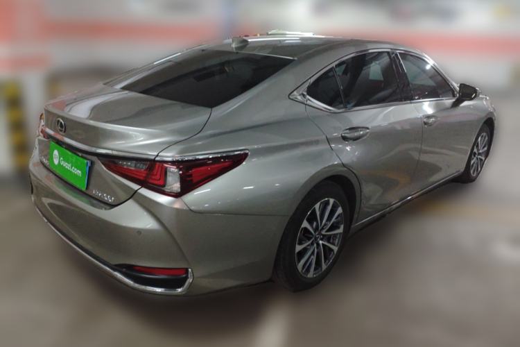 Used Lexus ES 2022 200 Luxury Edition
