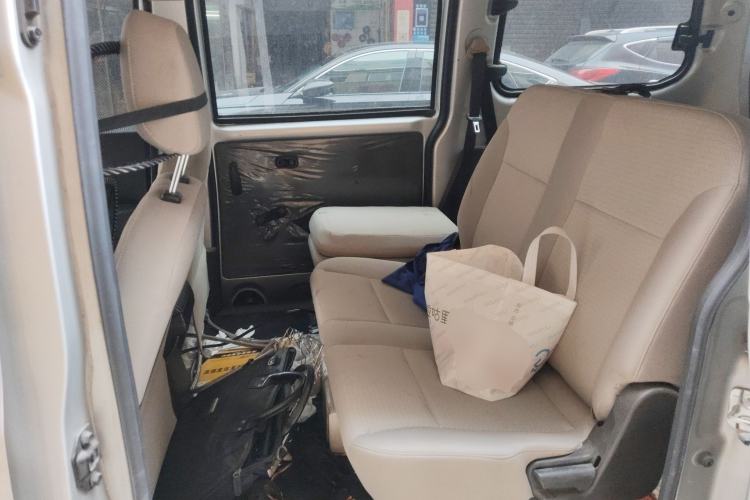 Used Wuling Hongguang V 2019 1.5L Jingqu Version China VI LAR