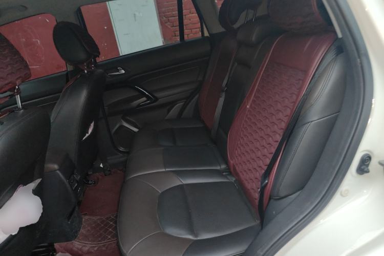 Used GAC Trumpchi GS4 2017 235T Manual Two-Wheel Drive Luxury Edition
