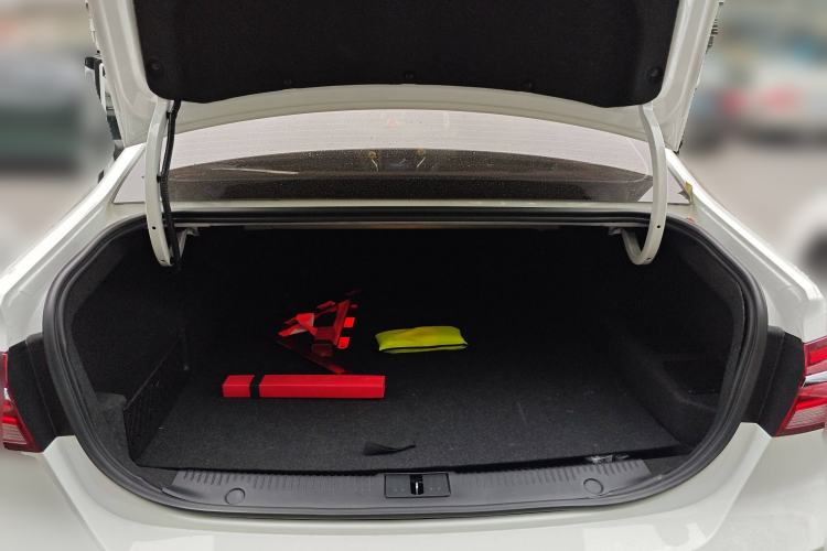 Used Roewe i6 New Energy 2019 PLUS 50T Internet Glory Flagship Edition