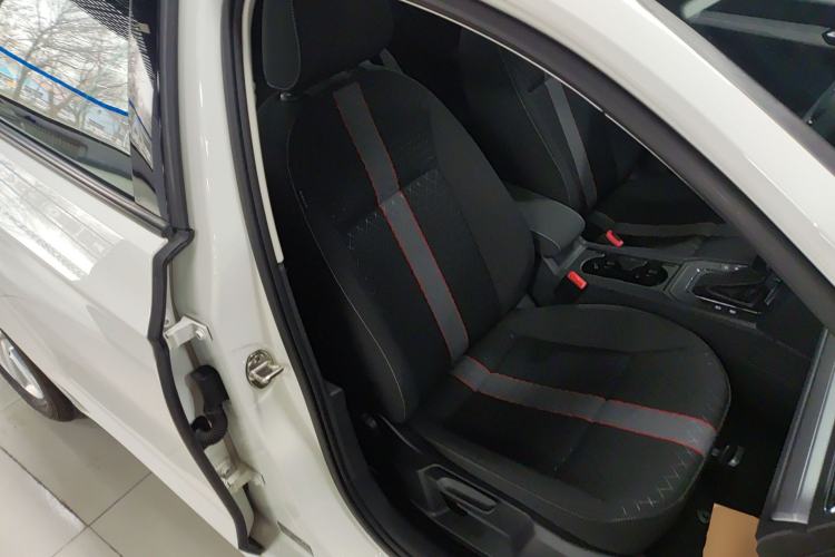 Used Volkswagen Lamando 2019 230TSI DSG Fashion Edition China VI
