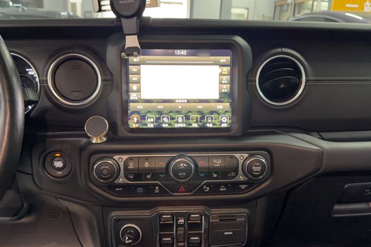 Used Jeep Wrangler New Energy 2021 Four-Door 2.0T 4xe Sahara First Edition