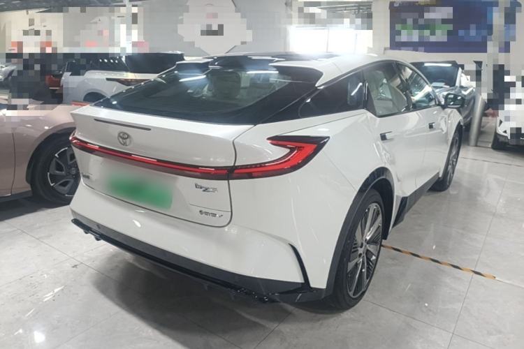 Used Toyota bZ5 2025 Model 550 PRO
