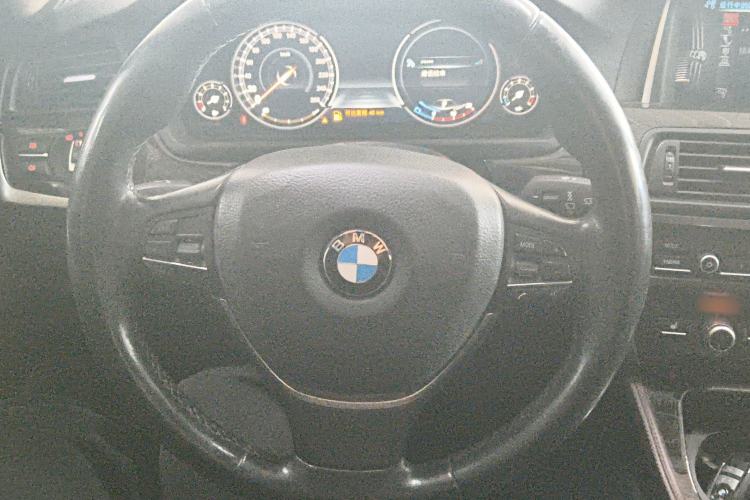 Used BMW 5 Series 2014 525Li Luxury Design Package