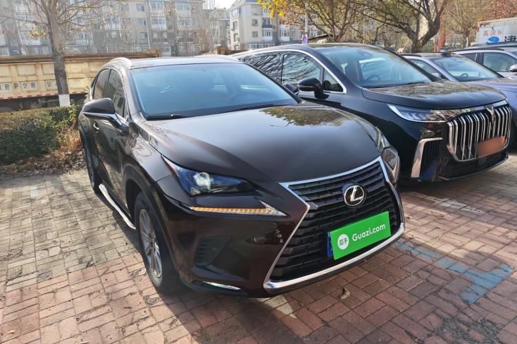 Used Lexus NX 2018 300 Front-Drive Freeline Edition