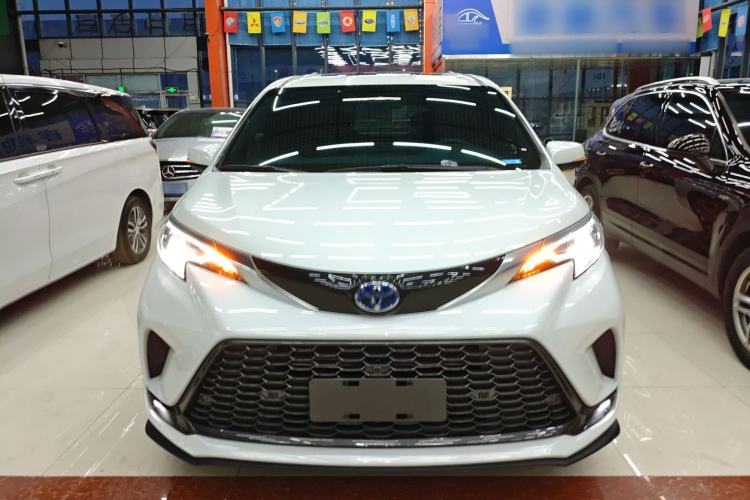 Used Toyota Granvia 2022 2.5L Hybrid Prestige Edition