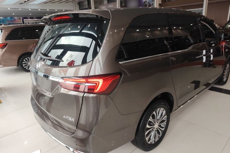 Used Buick GL8 2023 Land Executive Class Comfort Model
