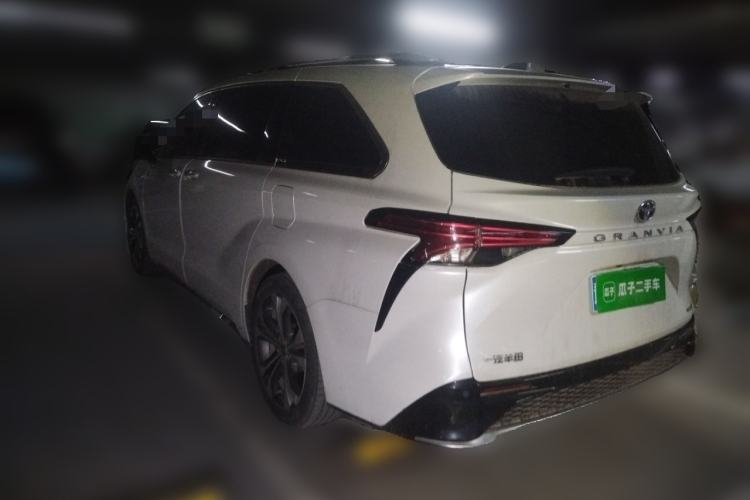 Used Toyota Granvia 2022 2.5L Hybrid Prestige Edition
