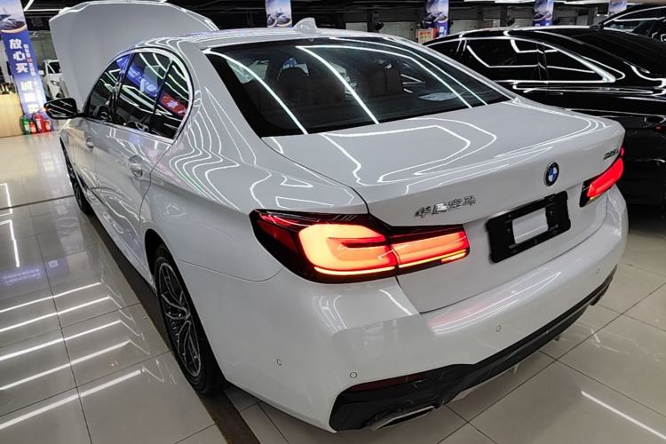 Used BMW 5 Series 2022 Second Facelift 525Li M Sport Package
