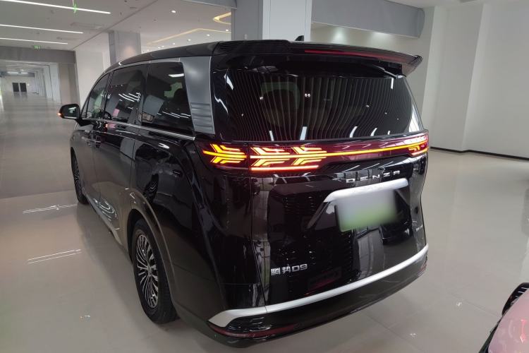 Used Denza D9 2024 DM-i 980 Four-Wheel Drive Flagship Model Rear Left 45 Deg