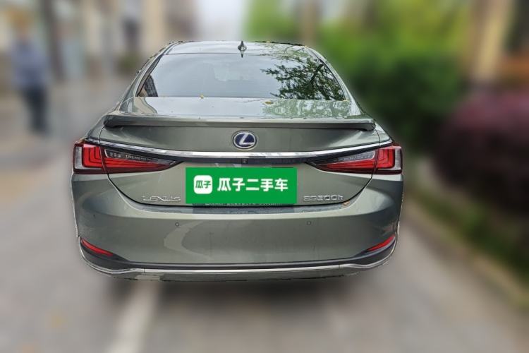 Used Lexus ES 2018 300h Premier Edition China VI Standard Rear