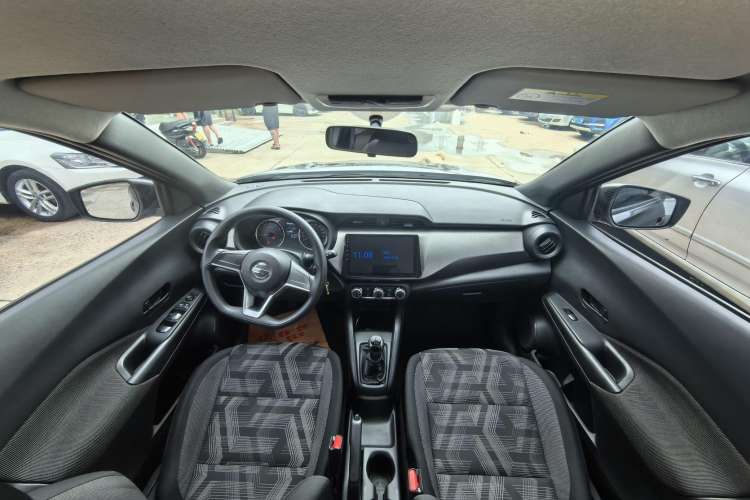 Used Nissan Kicks 2017 1.5L Manual Cool Dynamic Edition
