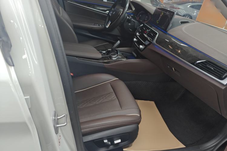 Used BMW 5 Series 2022 Restyled 525Li Luxury Package
