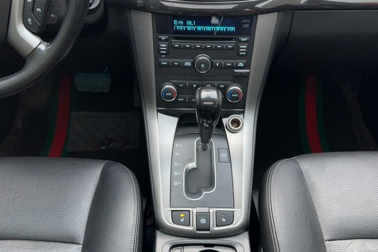 Used Chevrolet Captiva 2017 2.4L 4x4 Flagship Edition 7-Seater