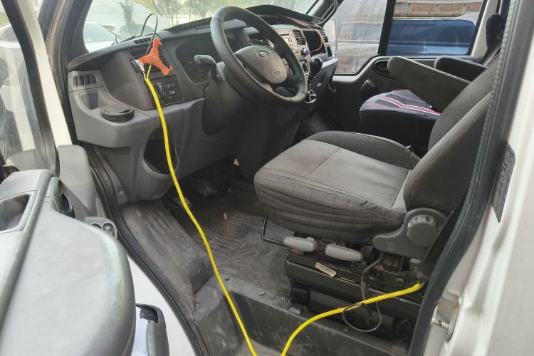 Used Ford Transit Custom 2013 2.4T Diesel Economical Long-Wheelbase Mid-Roof China IV Standard