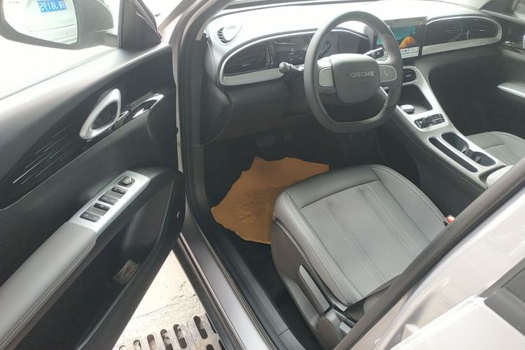 Used Geely Galaxy Geome 2026 Model 310km Youth Edition Driver Seat