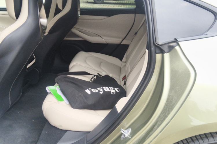 Used Xiaomi Auto SU7 2024 Four-Wheel Drive Ultra-Long Range Advanced Intelligent Driving Max Edition
