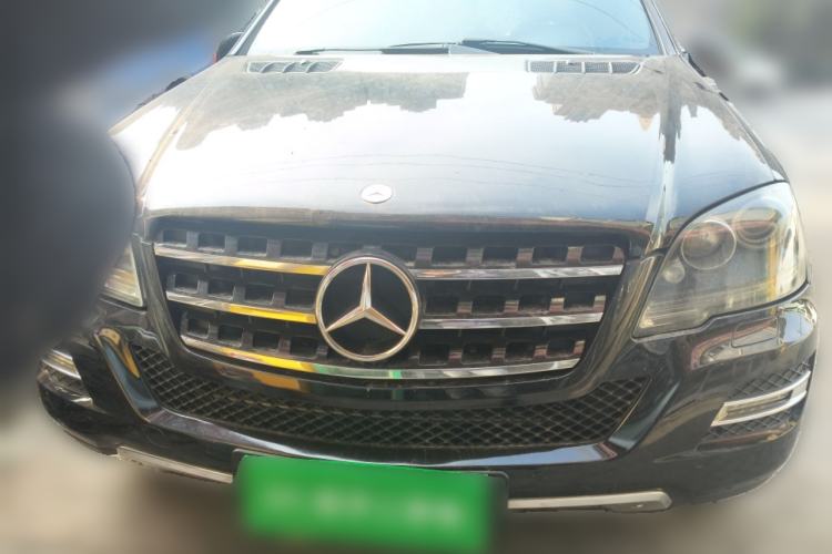 Used Mercedes-Benz M-Class 2010 ML 350 4MATIC Luxury Model Front