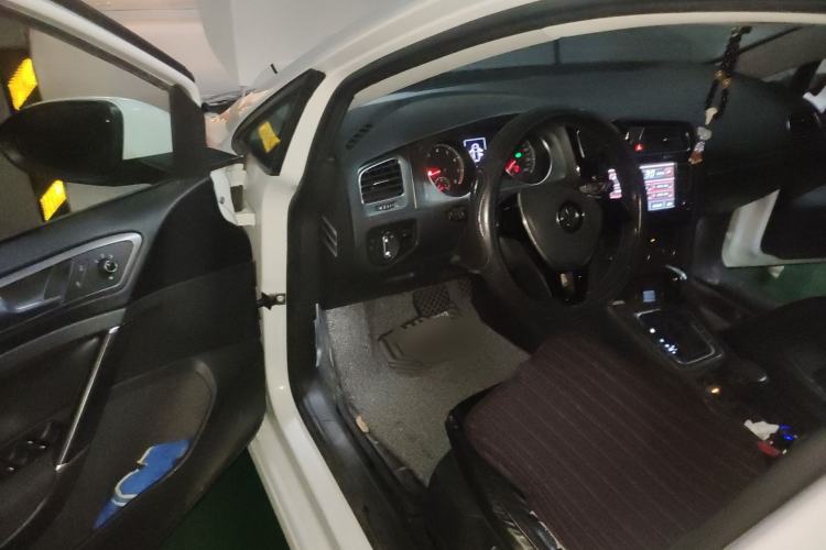 Used Volkswagen Golf 2016 1.6L Automatic Comfort Model Driver Seat