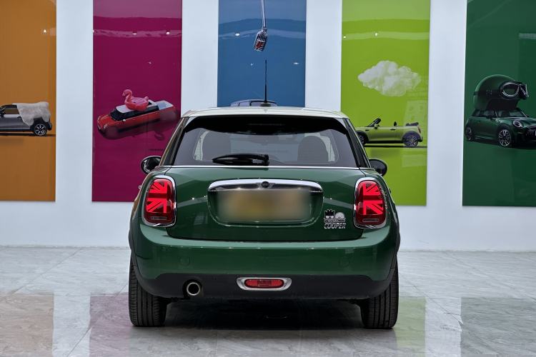 Used MINI MINI 2019 1.5T COOPER Artist Five-Door Edition
