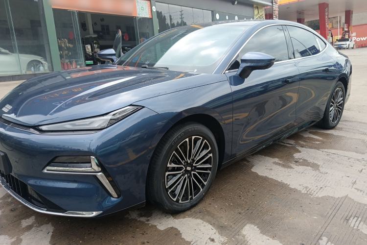 Used Geely Galaxy Galaxy 8 2025 130km EM-i Deluxe Edition