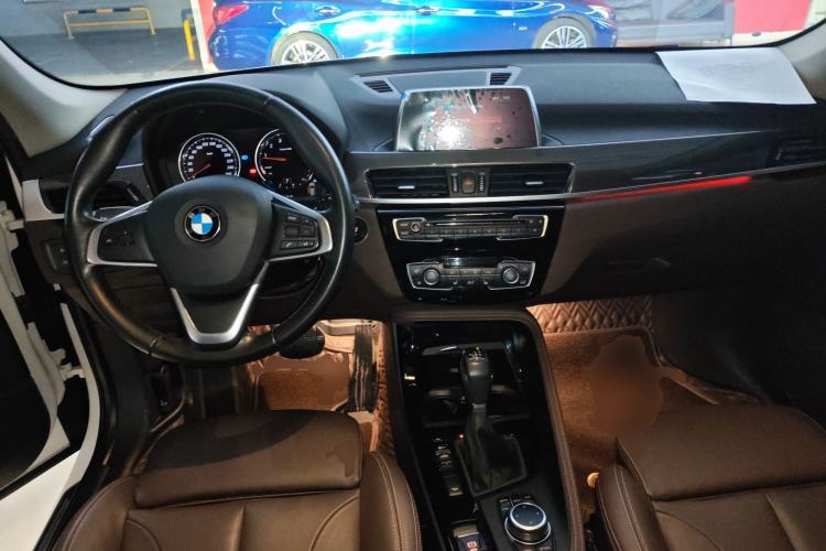Used BMW X1 2018 xDrive20Li Luxury Edition Center Console