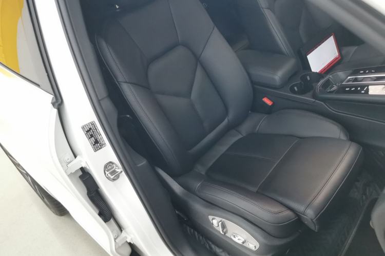 Used Porsche Macan 2022 Macan S 2.9T
