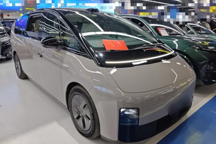 Used Li Auto MEGA 2024 Ultra Model
