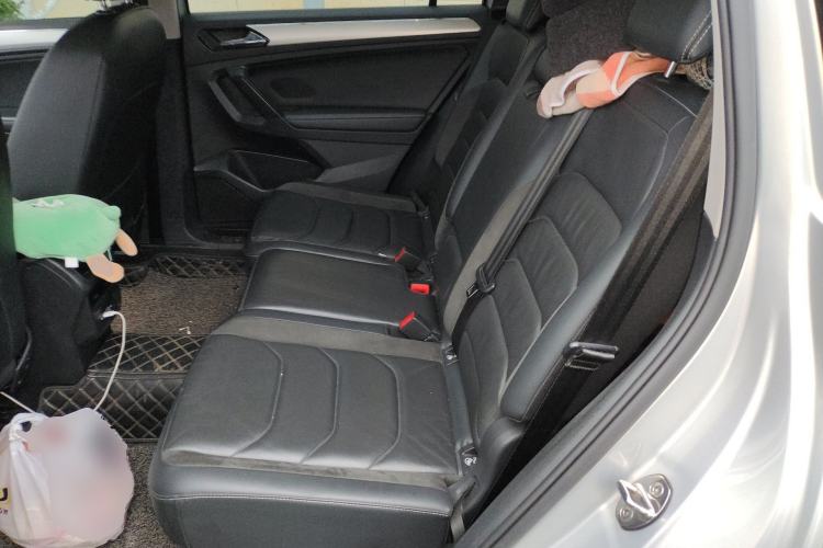 Used Volkswagen Tiguan L 2019 Revised 330TSI Automatic Two-Wheel Drive Smart & Luxury Edition China VI Standard Left Rear Seat