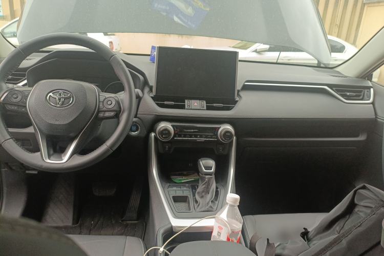 Used Toyota Wildlander 2022 2.0L CVT Two-Wheel Drive Luxury PLUS Edition
