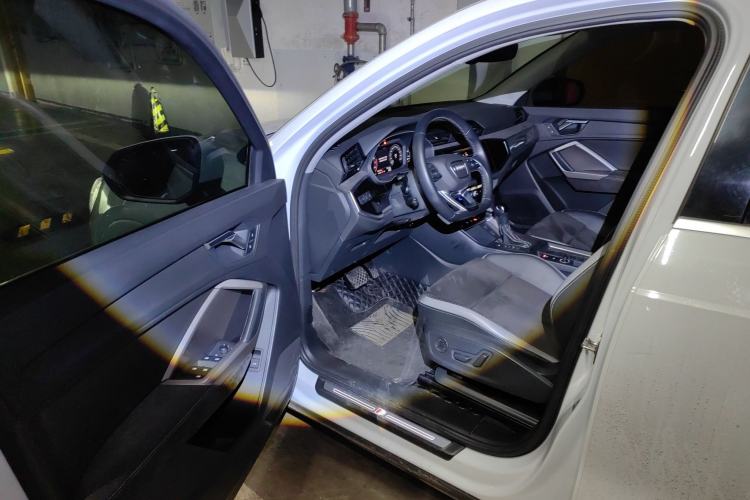 Used Audi Q3 2020 35 TFSI Fashion Dynamic Model
