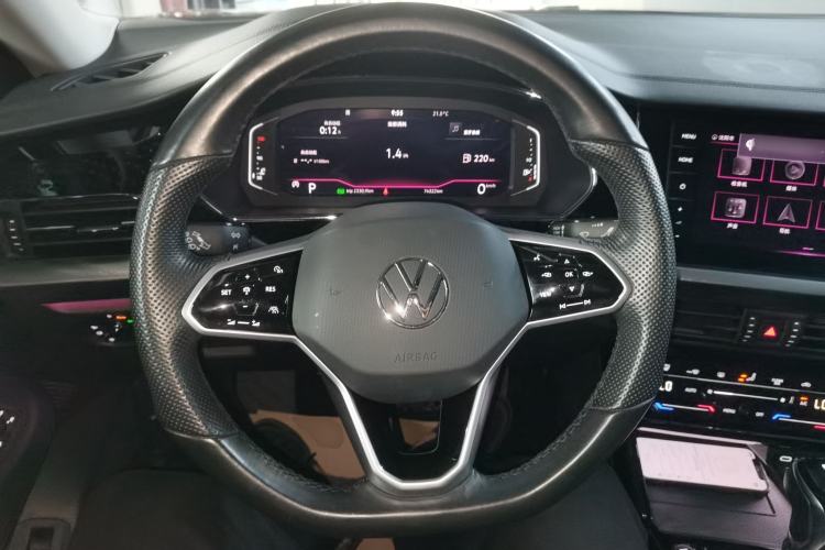 Used Volkswagen Passat 2022 330TSI Starry Luxury Edition
