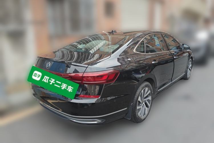 Used Volkswagen Passat New Energy 2023 430 PHEV Hybrid Luxury Edition Rear Right 45 Deg