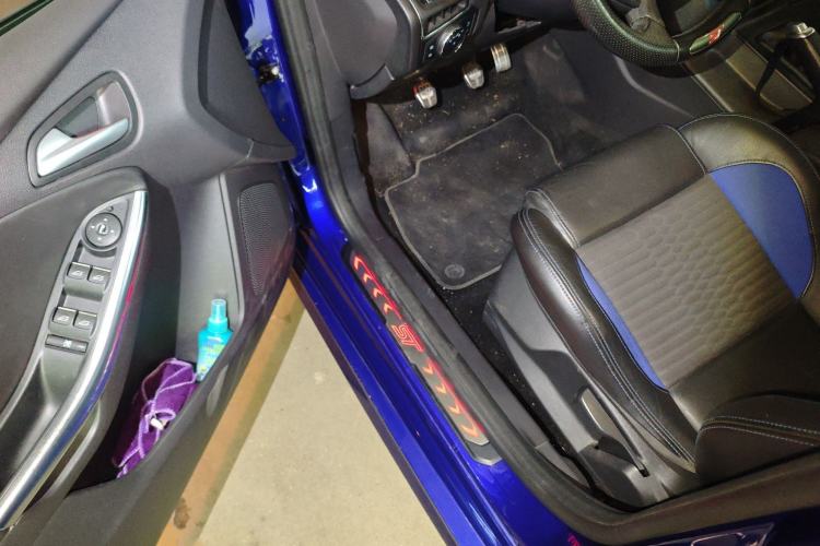 Used Ford Focus 2013 2.0T ST Standard Edition