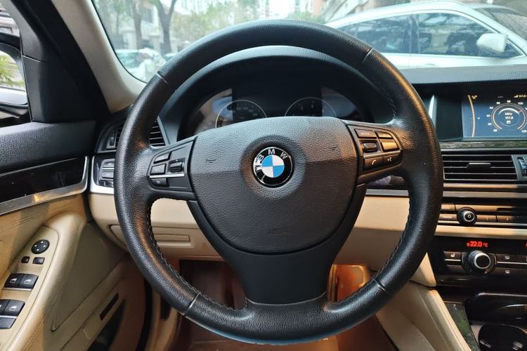 Used BMW 5 Series 2014 525Li Leading Model