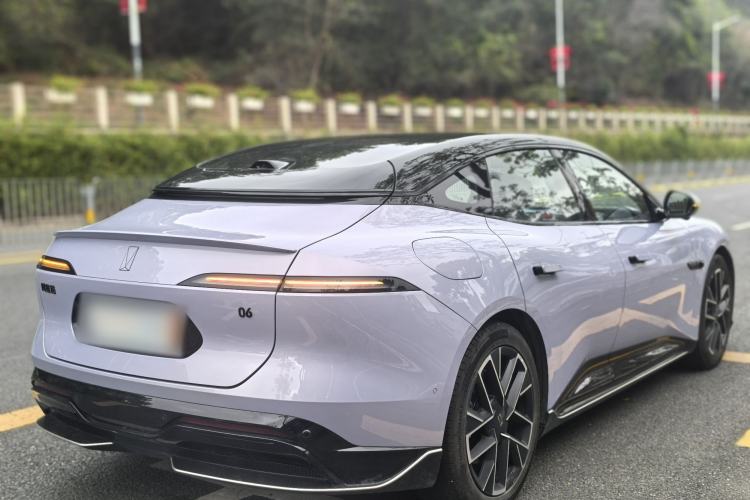 Used Avatr 06 2025 Pro Range-Extended Edition Exterior 6