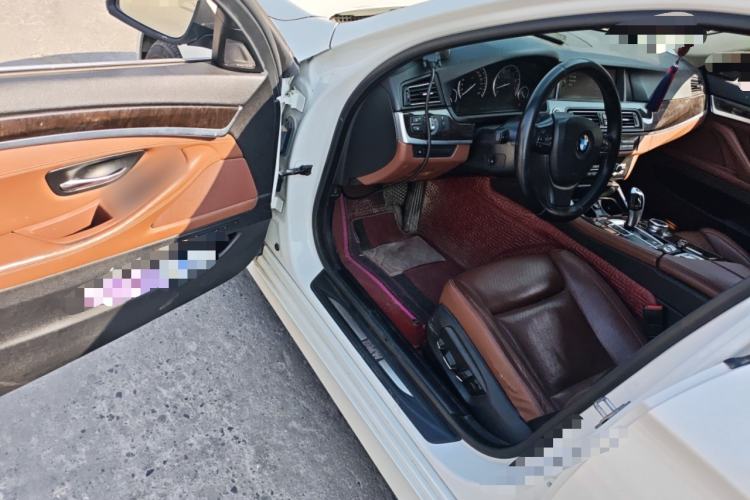 Used BMW 5 Series 2014 535Li Leading Model
