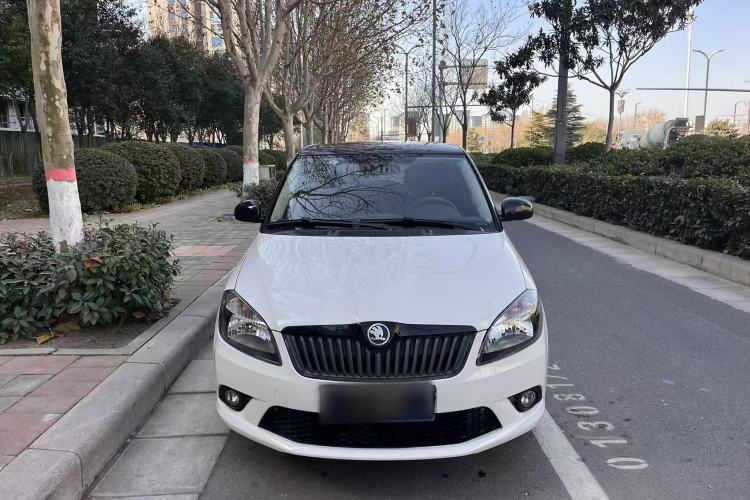 Used Skoda Fabia 2014 1.6L Automatic Sport Edition
