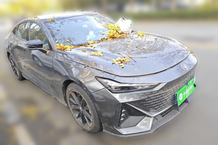 Used Changan UNI-V 2023 1.5T Prestige Model