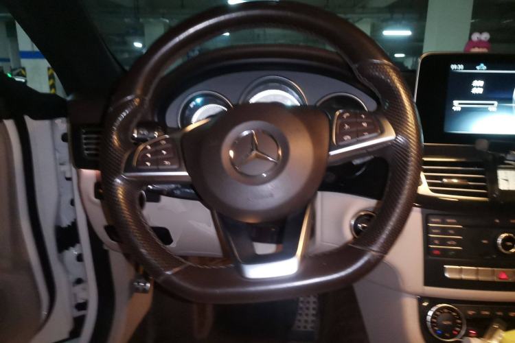 Used Mercedes-Benz CLS 2017 CLS 260 Elegant Edition Steering Wheel