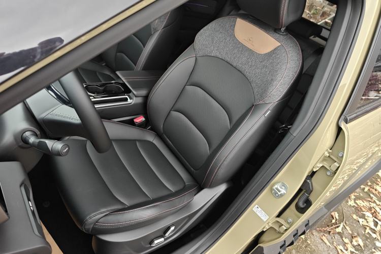 Used Geely Auto Cowboy 2025 1.5TD Fun-Offroad Version Left Front Seat